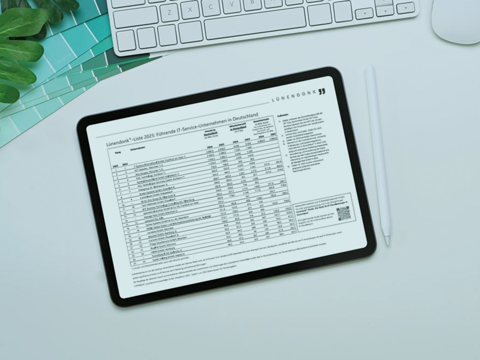Erstmals auf der Lünendonk-Liste 2025: TechniData unter den führenden 25 IT-Service-Unternehmen in Deutschland Tablet liegt auf weißem Untergrund und zeigt als Bild die akuelle Lündendonk-Liste